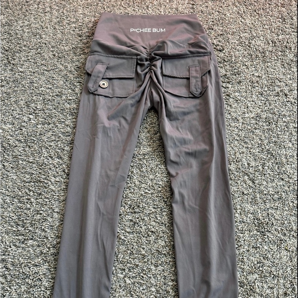 Pchee Bum Gray Leggings
